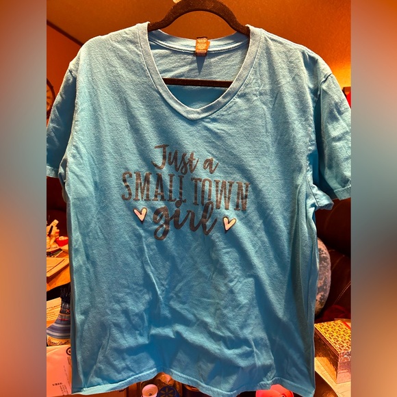 DIST RICT BRAND SHORT SLEEVE V-NECK TEE, SUPER SOFT 100% COTTON, SIZE XL… - Picture 1 of 1